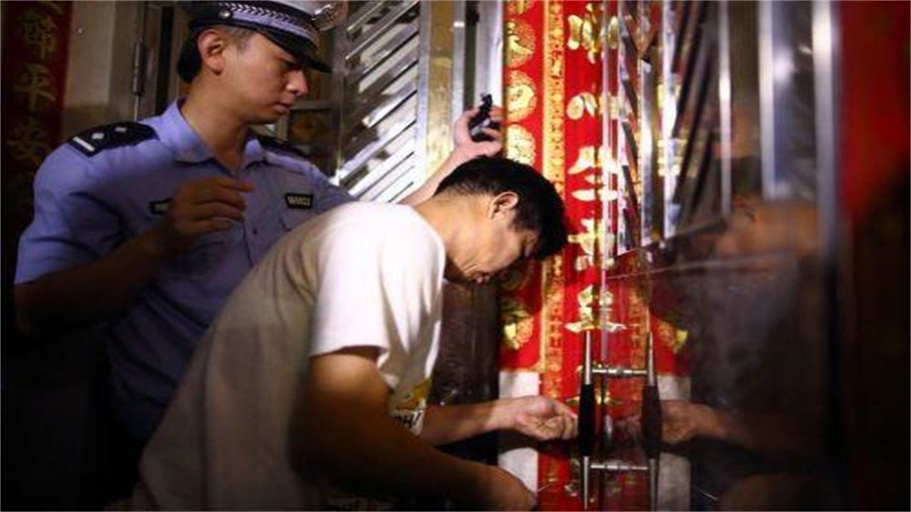 儋州请开锁师傅开了锁后，师傅为什么一般都不进门，就算主人请也不进去？